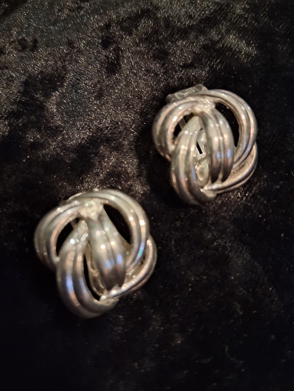 Vintage Clip On Silver Knot Stud Earrings - Classic Women Jewelry